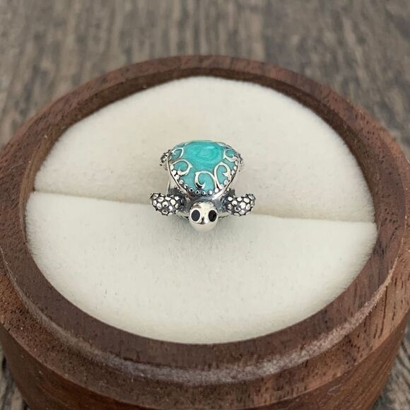 925 Sterling Silver Turquoise Turtle Charm - Picture 2 of 8